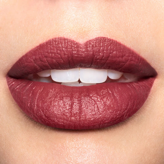 The Luscious Mattes Lipstick - Show Off