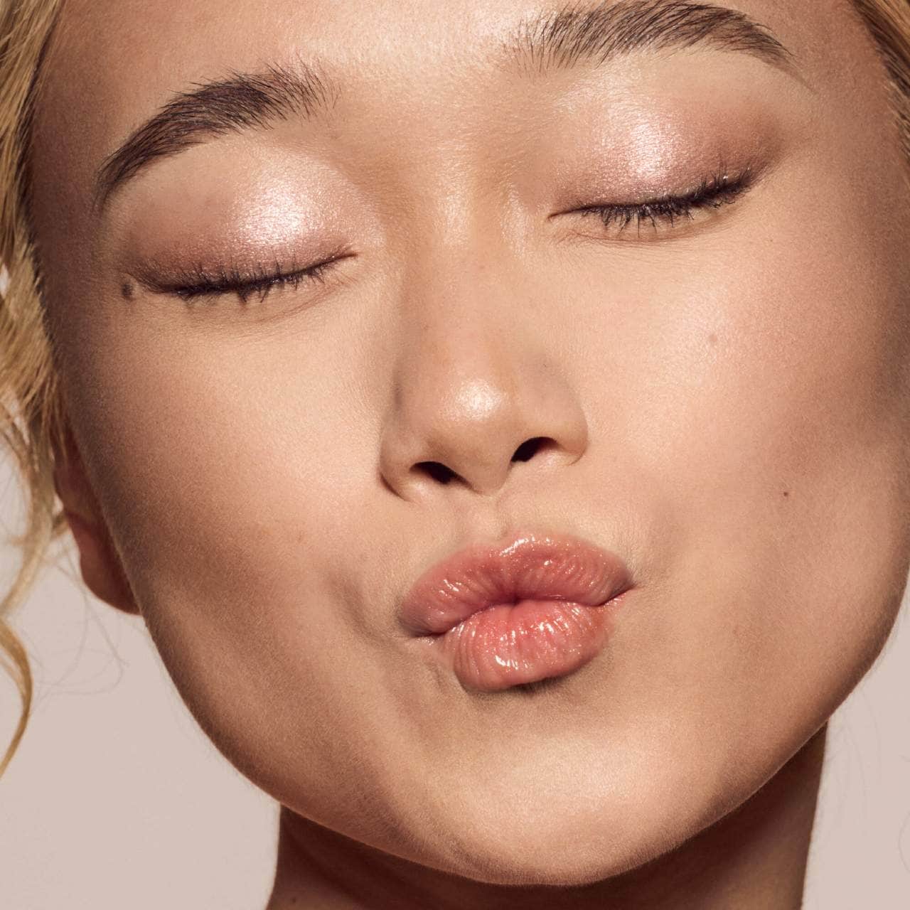 Gloss Bomb Lip Luminizer - Fenty Glow